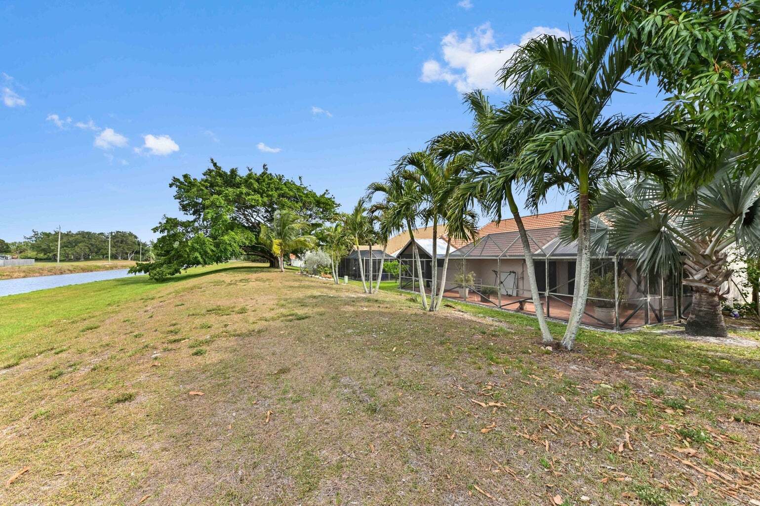 Building Photo - 5421 Helene Cir