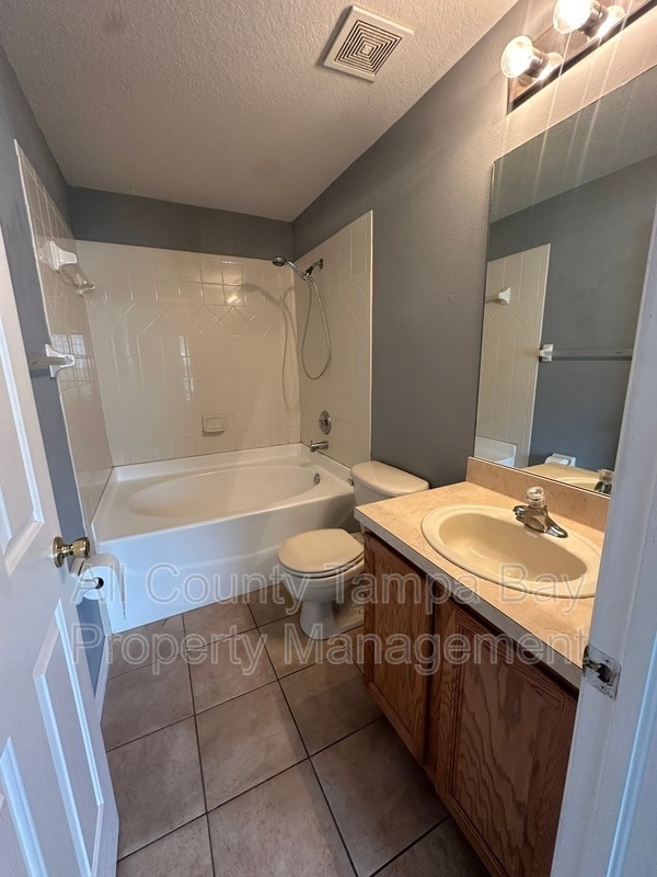 Building Photo - 9448 Charlesberg Dr