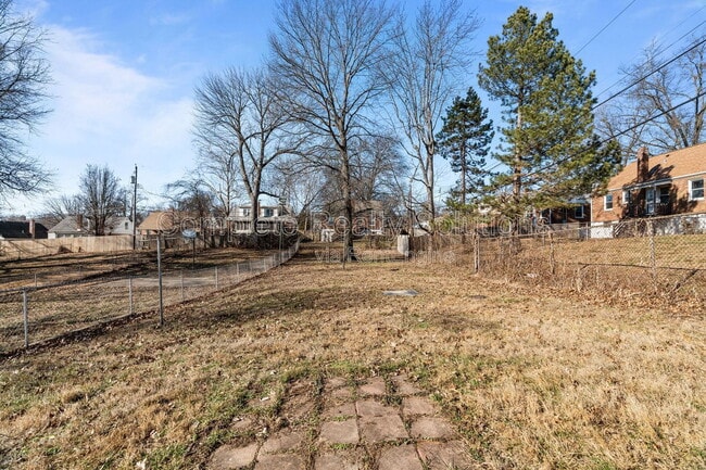 Building Photo - 3007 Hilleman Ave