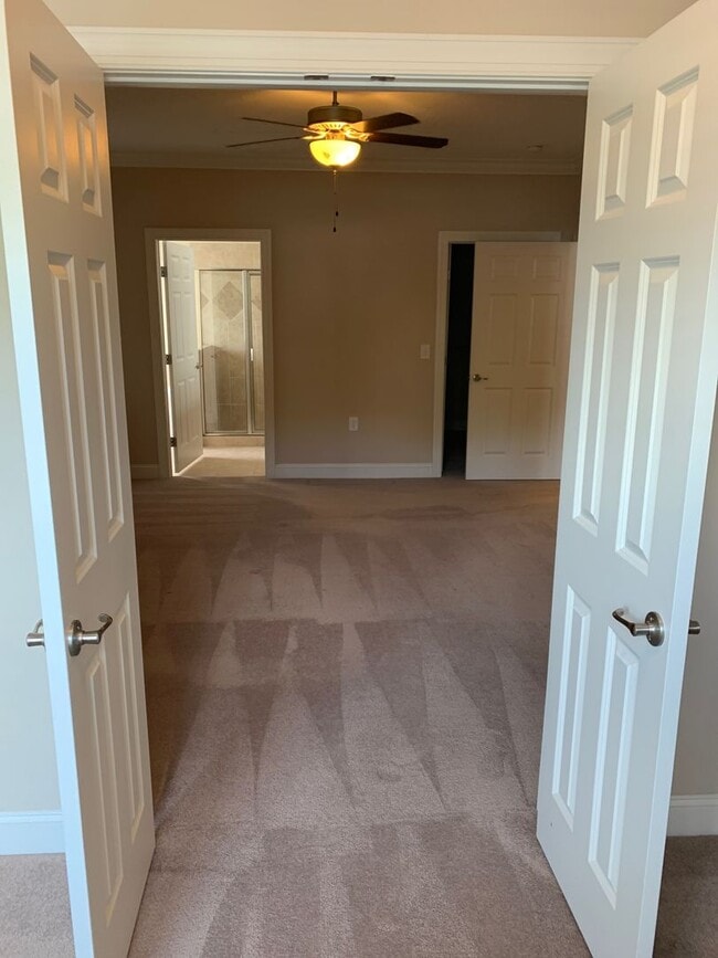 Building Photo - AMAZING UNIT IN ANDERSON CREEK