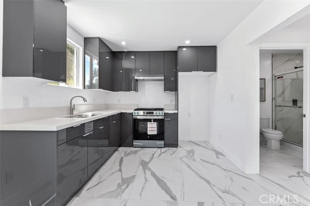 Building Photo - 22725 Leonora Dr