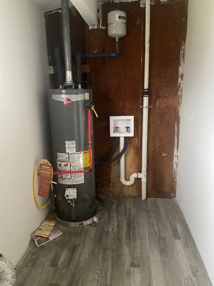 Building Photo - 2455 Rosen Ave