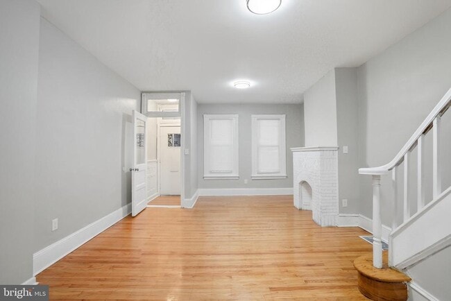 Primary Photo - 5909 Arch St