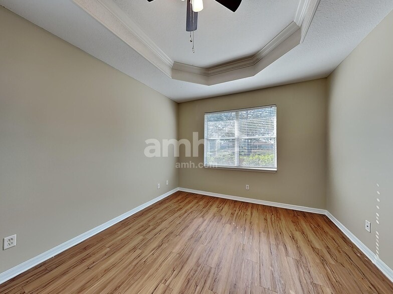 Building Photo - 2311 124th Dr E