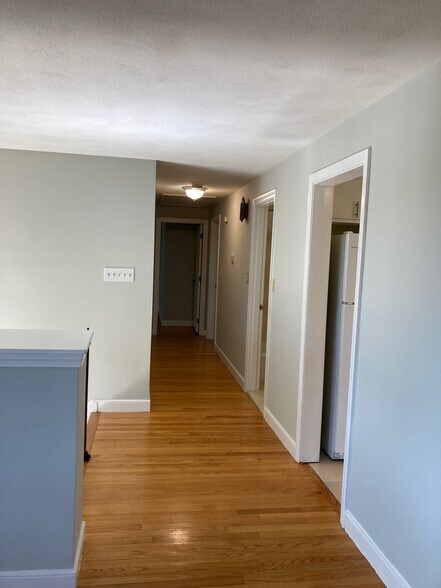 Building Photo - 271 Ridge St