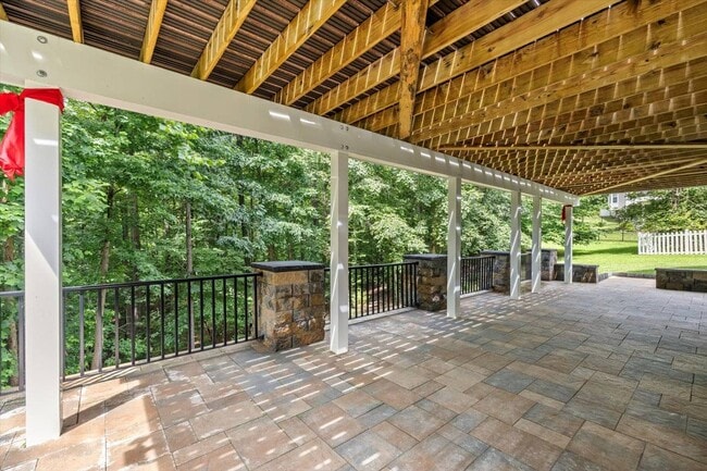 Building Photo - 1010 Hotchkiss Ct