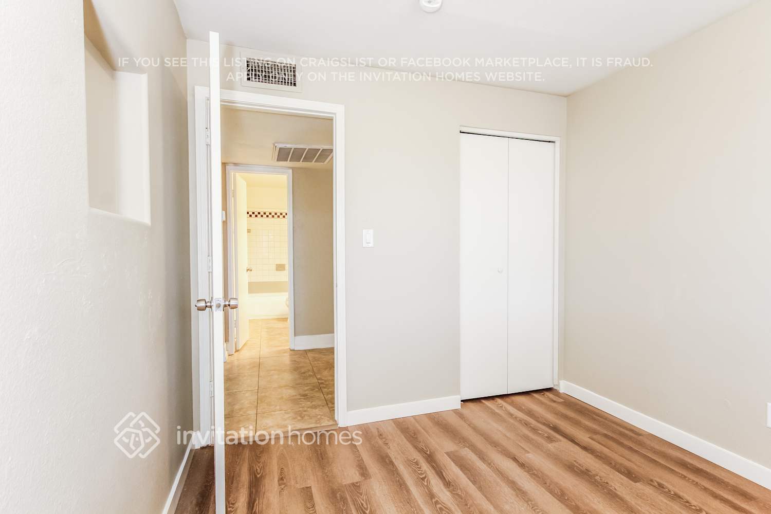 Building Photo - 15218 N 38th St