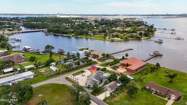 Building Photo - 2501 High Ave