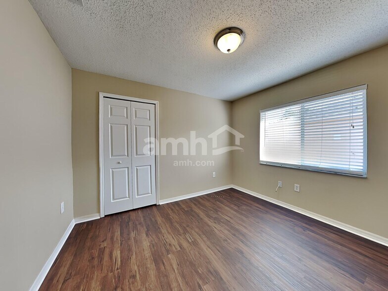 Building Photo - 3144 Summer House Dr