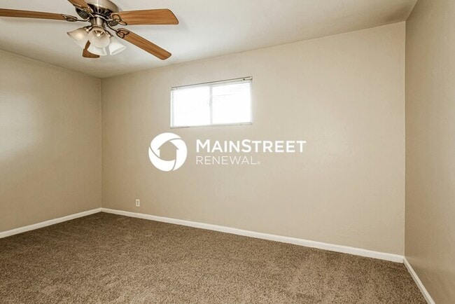 Building Photo - 3 Bedroom Pet-Friendly Home in Phoenix, AZ with Main Street Renewal