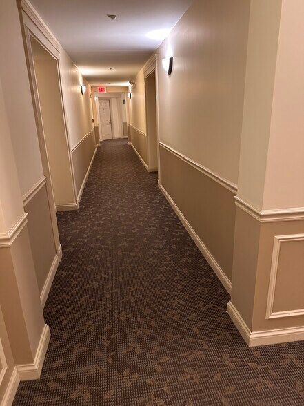 Building Photo - 720 Prestwick Ln