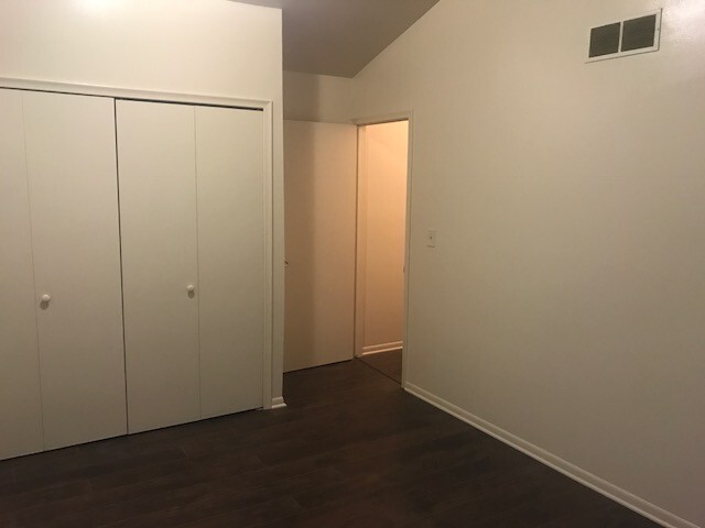 Building Photo - $1,450.00 - 2 Bed | 1 Bath Condo in downto...