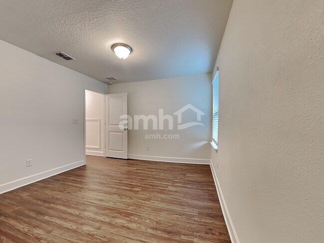 Building Photo - 567 Tumbled Stone Way