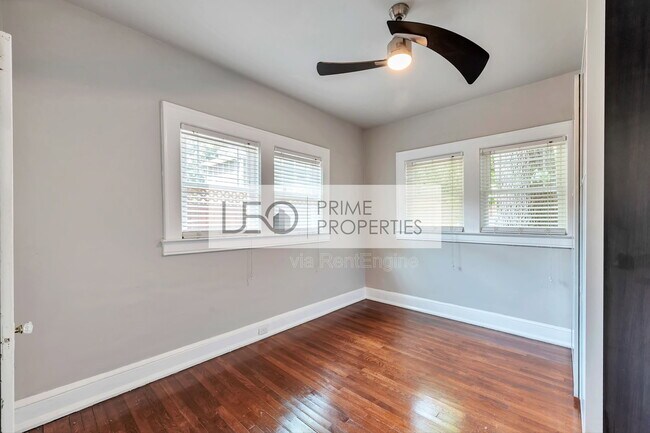 Building Photo - 1745 Sylvan Rd SW