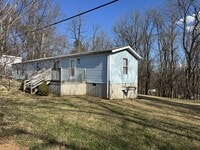 Building Photo - 152 Summit St