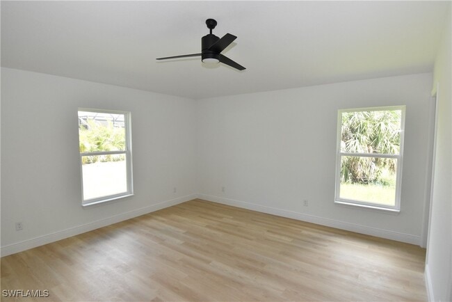 Building Photo - 208 Sunset Rd