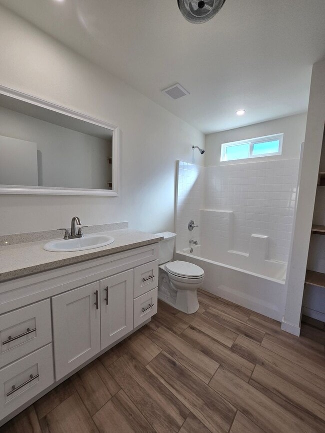 Building Photo - All Brand New!!