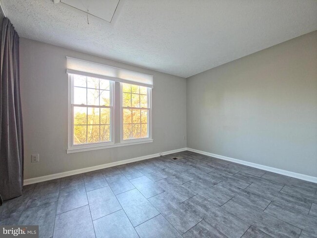 Building Photo - 1640 Fieldthorn Dr