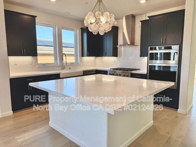 Building Photo - 6 Jasper Ct