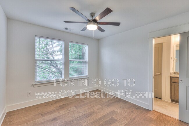 Building Photo - 253 Riverside Dr
