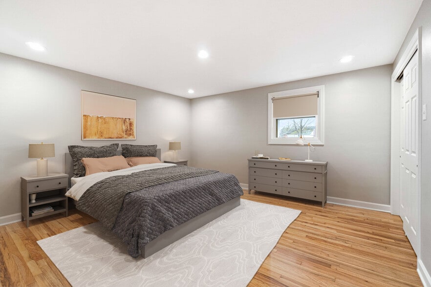 Bedroom #1 - 21 Promenade St