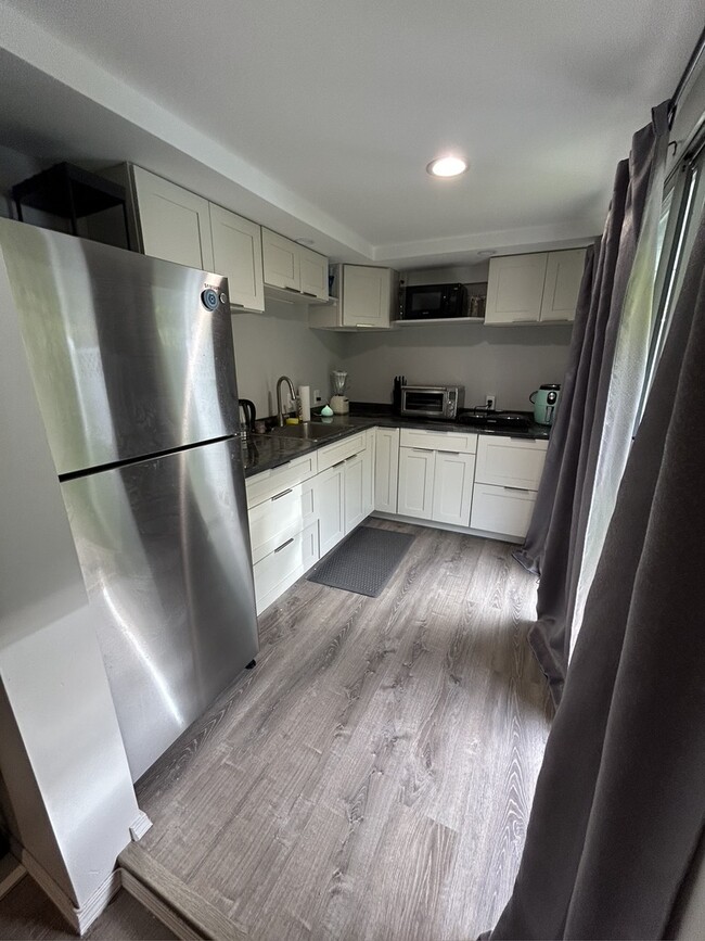 Newly Renovated Kitchenette - 44-135 Bayview Haven Pl