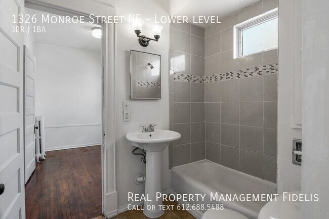 Building Photo - 1326 Monroe St NE