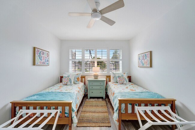 Building Photo - Make this your winter getaway!