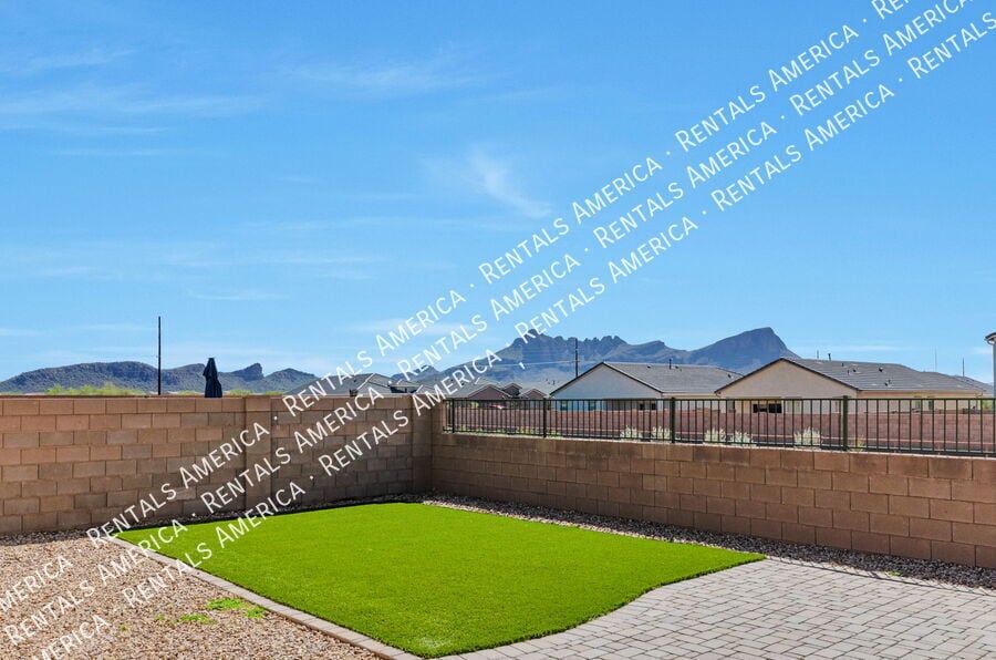 Building Photo - 10151 N Leopard Gecko Terrace