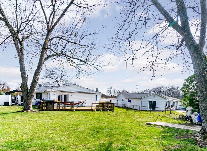 Building Photo - 4912 Upland Dr