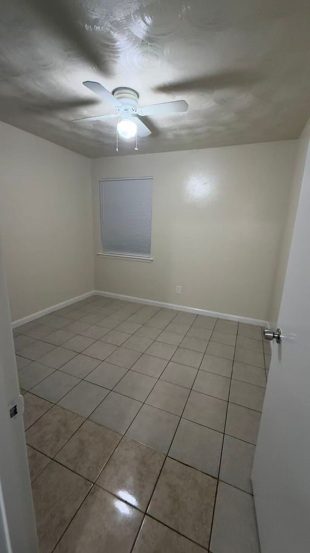 Building Photo - Beautiful 3 Bedroom in Mesquite!