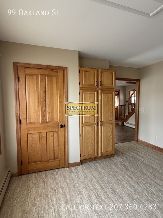 Building Photo - 99 Oakland St