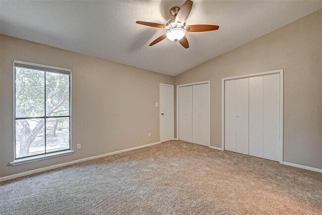 Building Photo - 17804 Kings Park Ln