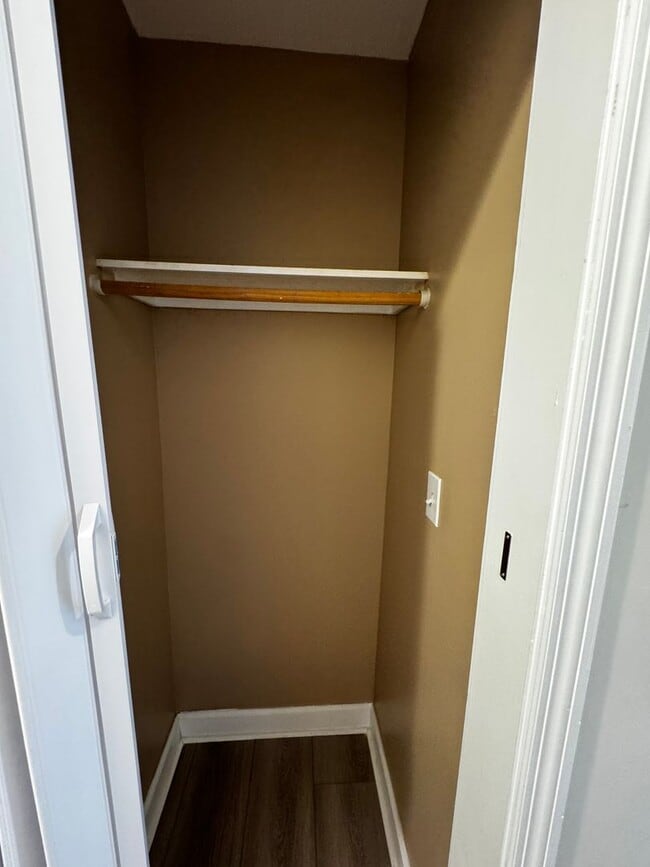 Building Photo - Key West Condo For Rent