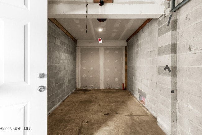 Building Photo - 209 Bay Ave