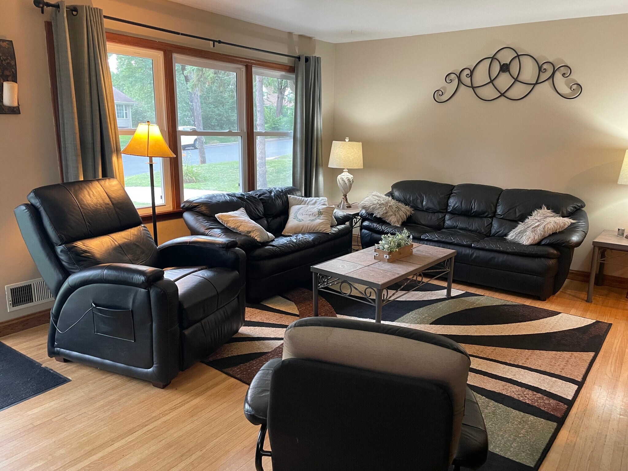 Living Room - 10909 Russell Ave S