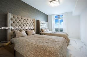 Building Photo - 17301 Biscayne Blvd