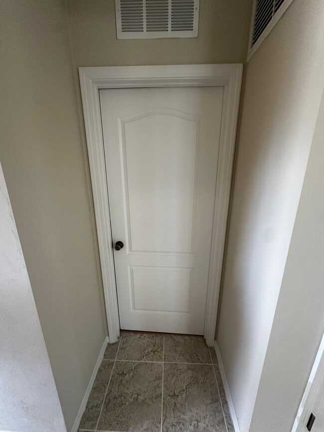 Building Photo - Longleaf 3/2 House