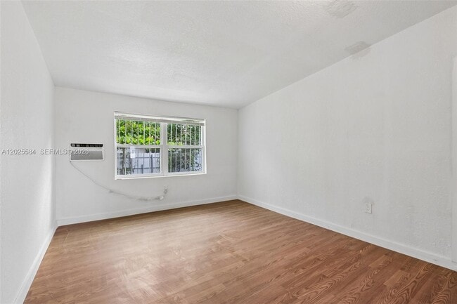 Building Photo - 1045 NW 115th St