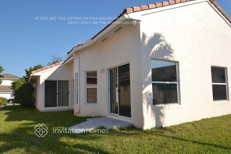 Building Photo - 5010 SW 151st Terrace