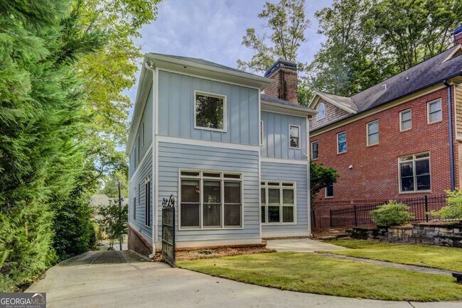 Building Photo - 208 Clarion Ave