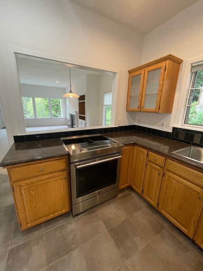 Building Photo - 2 Bed, 2 Bath Serene Waterfront Port Ludlow Condo For Rent!