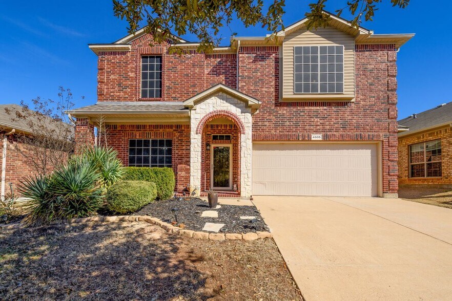 Building Photo - 4505 Shagbark Dr