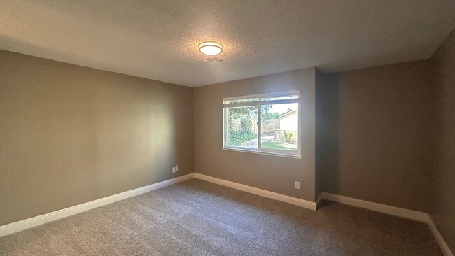 Building Photo - 3400 Sullivan Ct