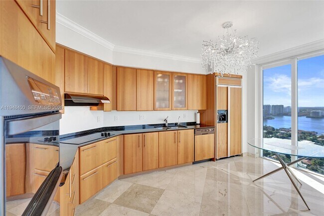 Building Photo - 19111 Collins Ave