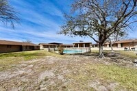 Building Photo - Fully furnished 2 bedroom 1 bath! 710 Cantu #4