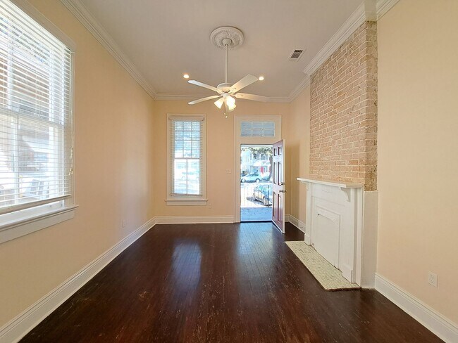 Building Photo - 3216-18 Bienville