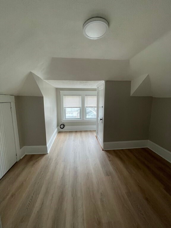 Building Photo - 831 Belleville Ave