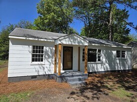 Building Photo - 125 Tinker Blvd