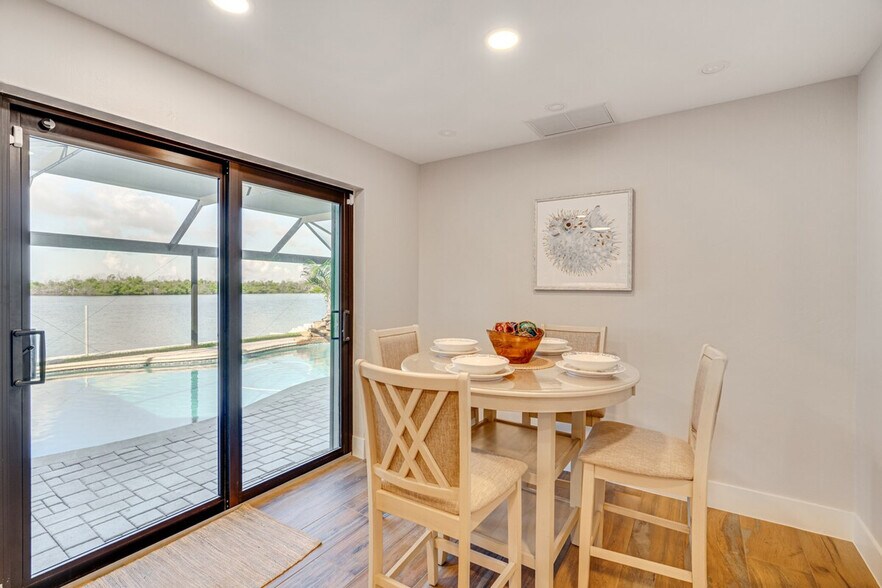 Building Photo - 11599 Island Ave